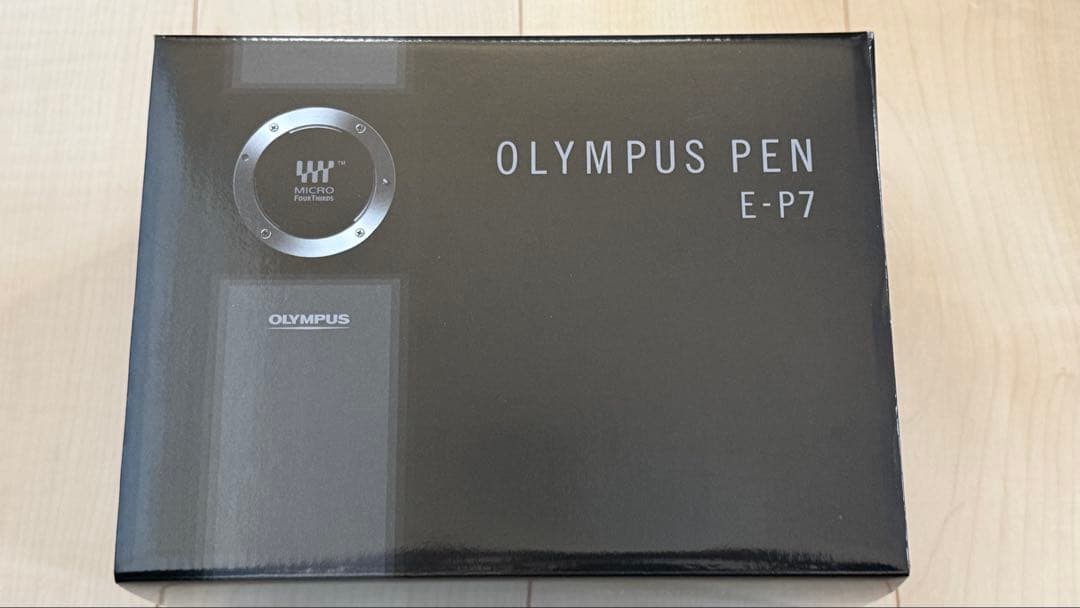 PEN E-P7 ボディ（シルバー）　新品未使用