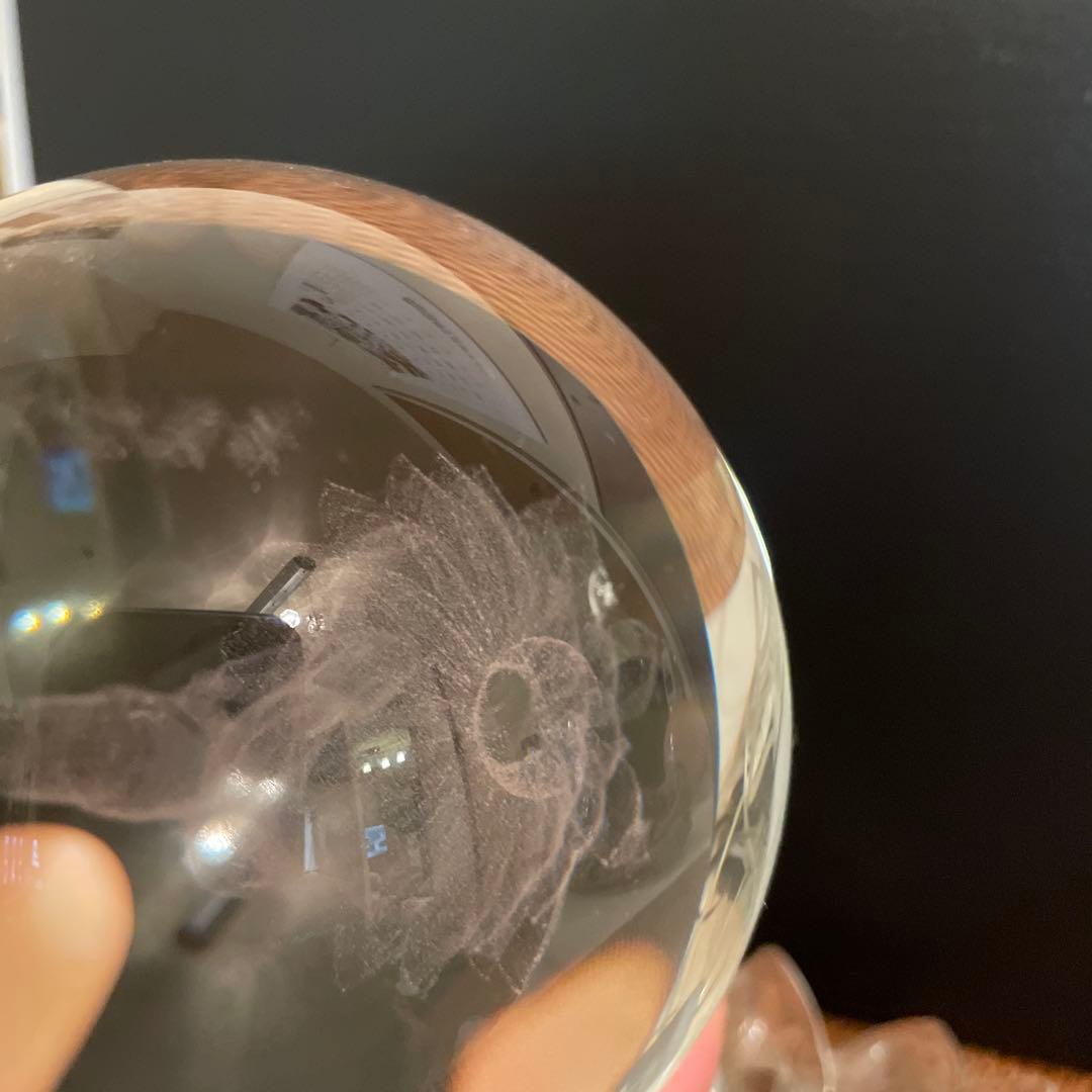 大玉水晶　大日如来　レーザー彫　台座付き