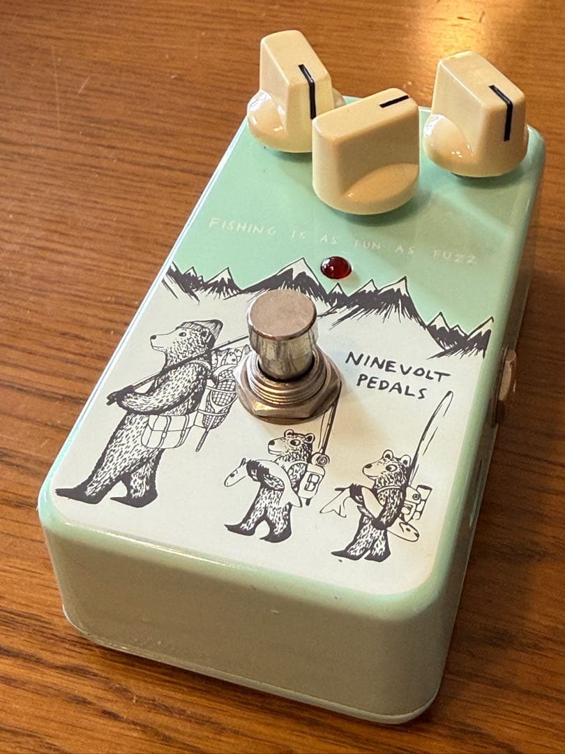 ギター Animals Pedal Fishing is as Fun as Fuzz