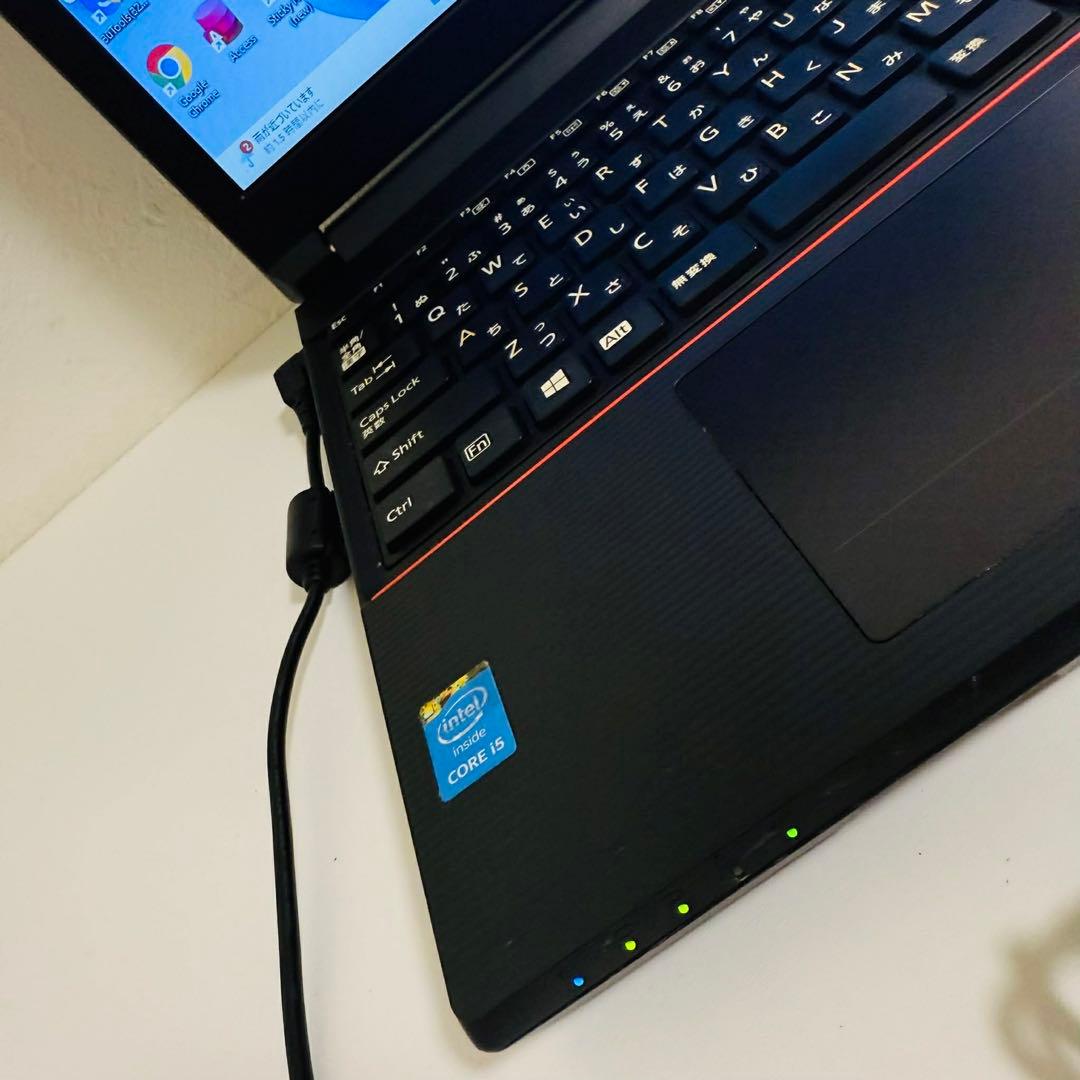 Y181 Fujitsuノートパソコンi5メモリ8G高速SSDサクサクWin11
