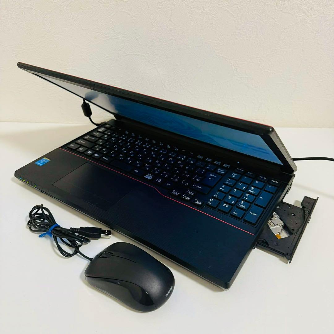 Y181 Fujitsuノートパソコンi5メモリ8G高速SSDサクサクWin11