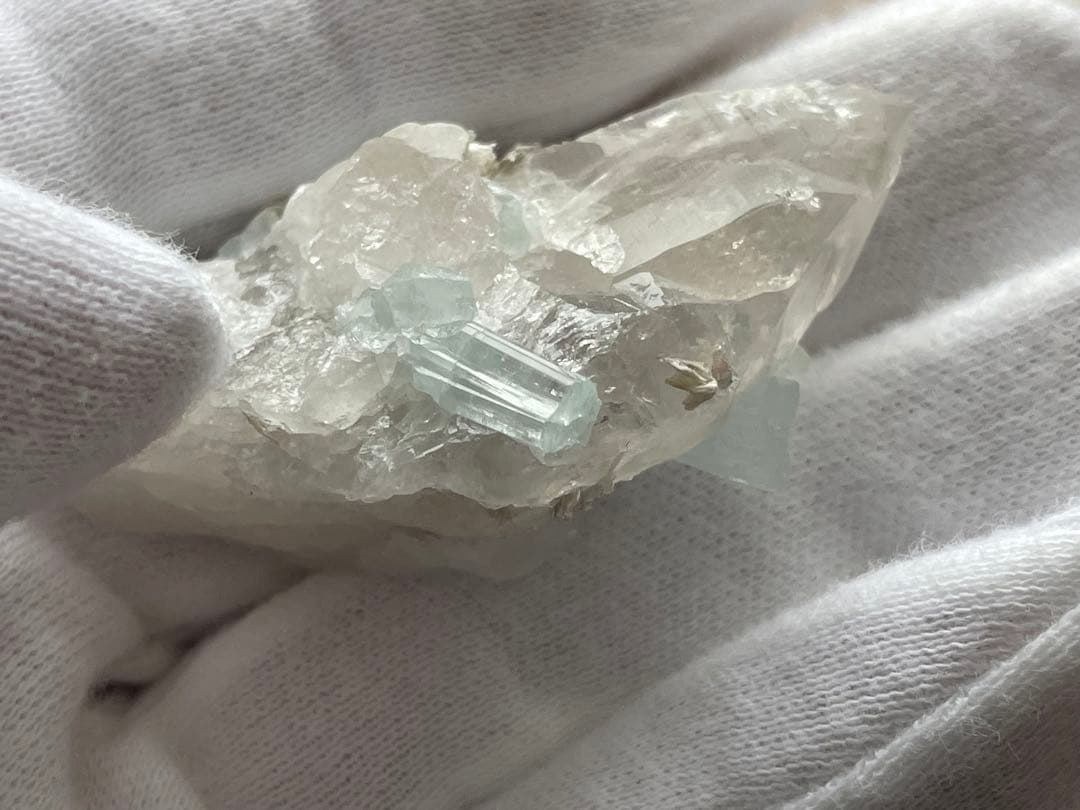 専用アクアマリン原石インクォーツ虹貫入アクアマリン　グランドレコードキーパー