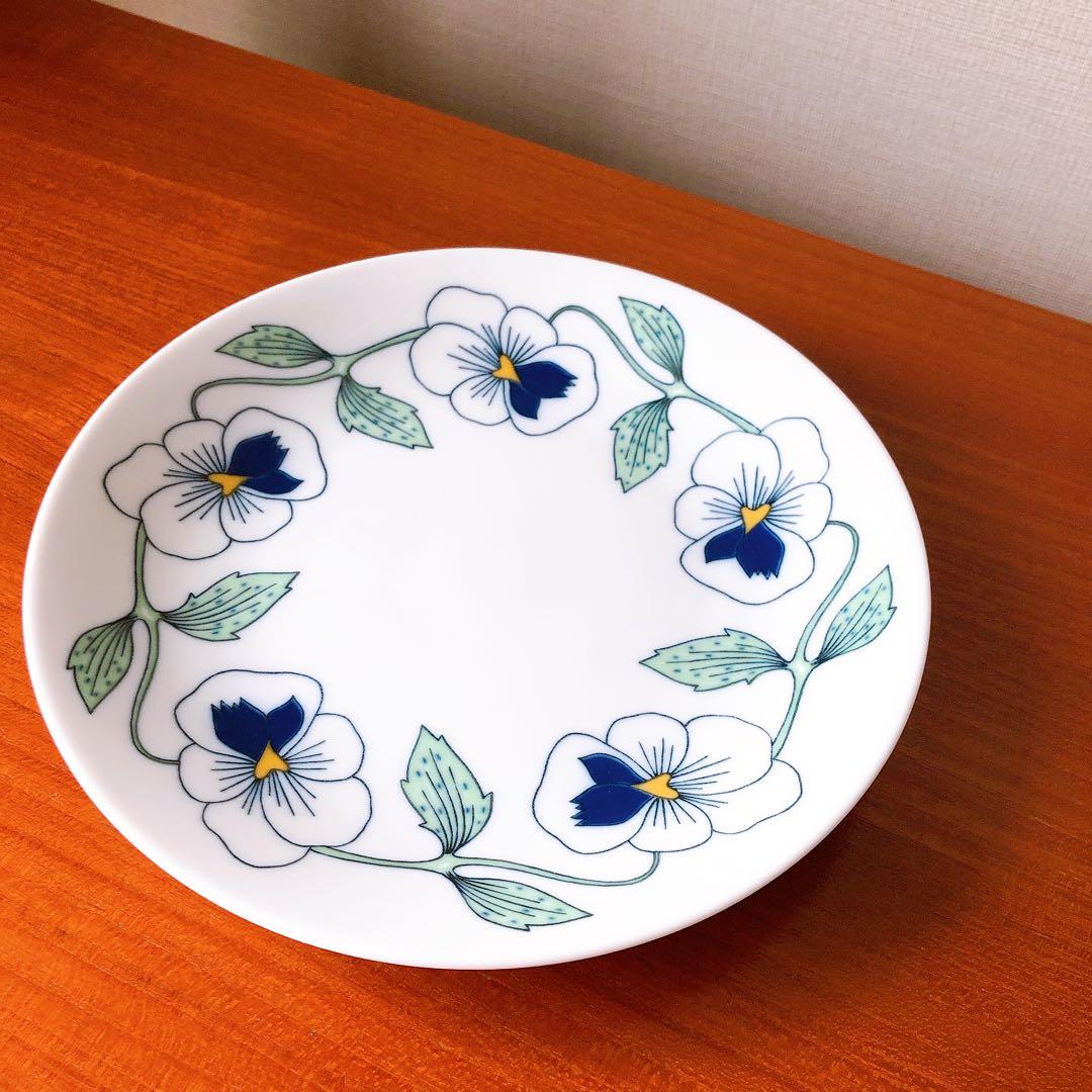 ②　sylvia(シルヴィア・シルビア)　ケーキ皿17.5cm