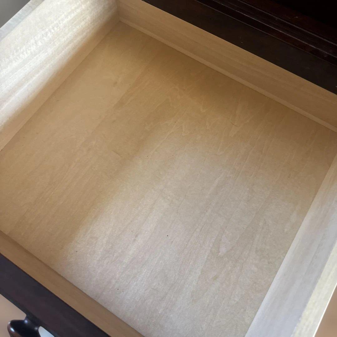 北海道民芸家具のキャビネット（茶棚・飾り棚）