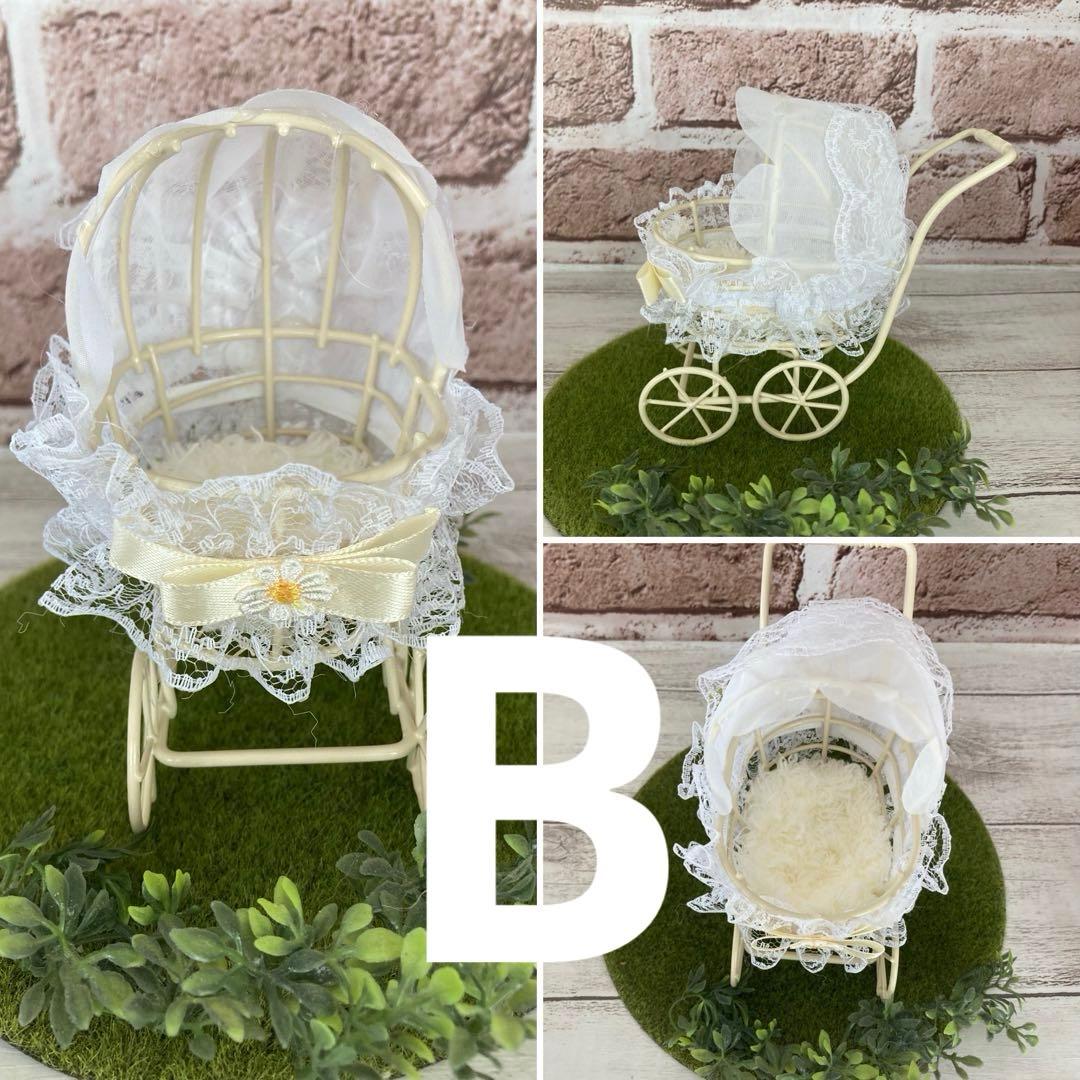 羊毛フェルト　ペットカートに乗るわんこ