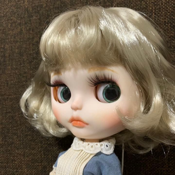 カスタムアイシードール シルバーブロンドさん