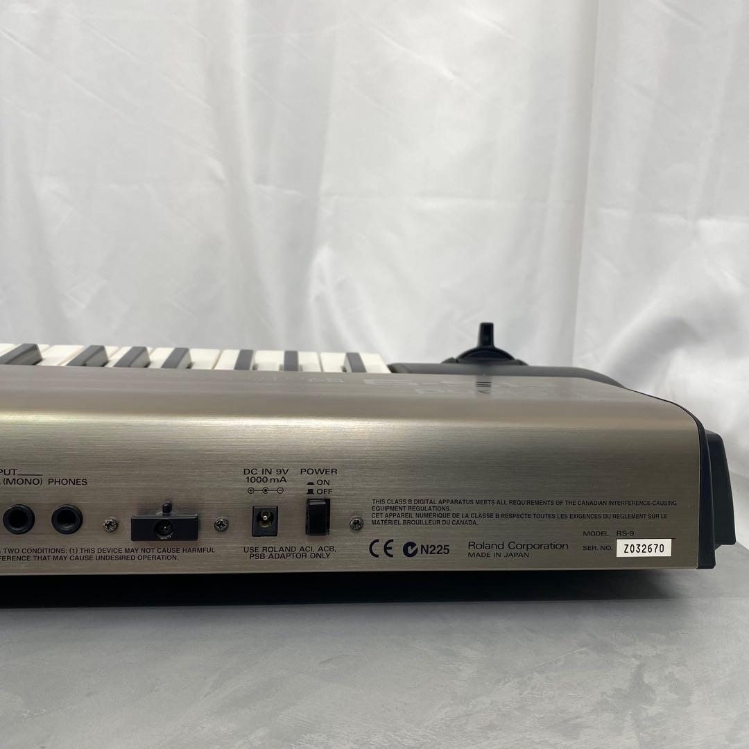 【美品、希少】Roland RS-9 64 Voice Synthesizer