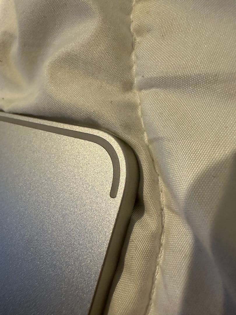 Apple iPad Pro 11インチ 第4世代　シルバー