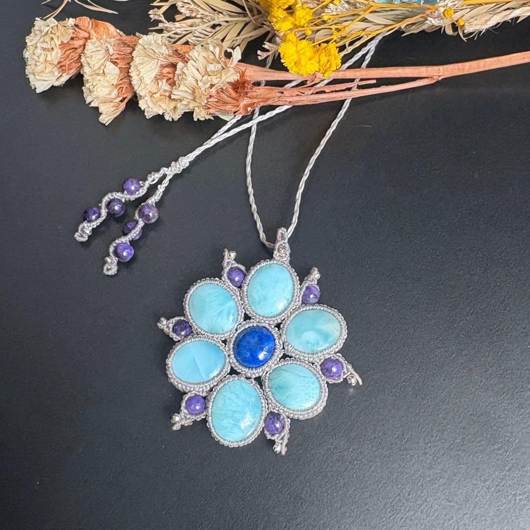 (さかい)小粒ラリマー×ラピスラズリ×チャロアイトのマクラメネックレス