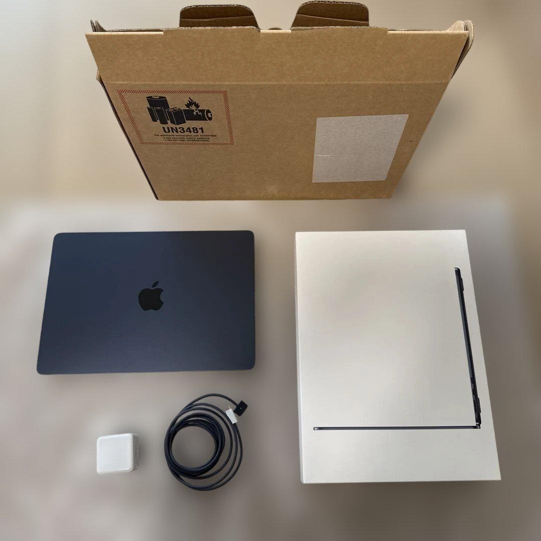 MacBook Air M2 （ミッドナイト）　16GB 1TB SSD