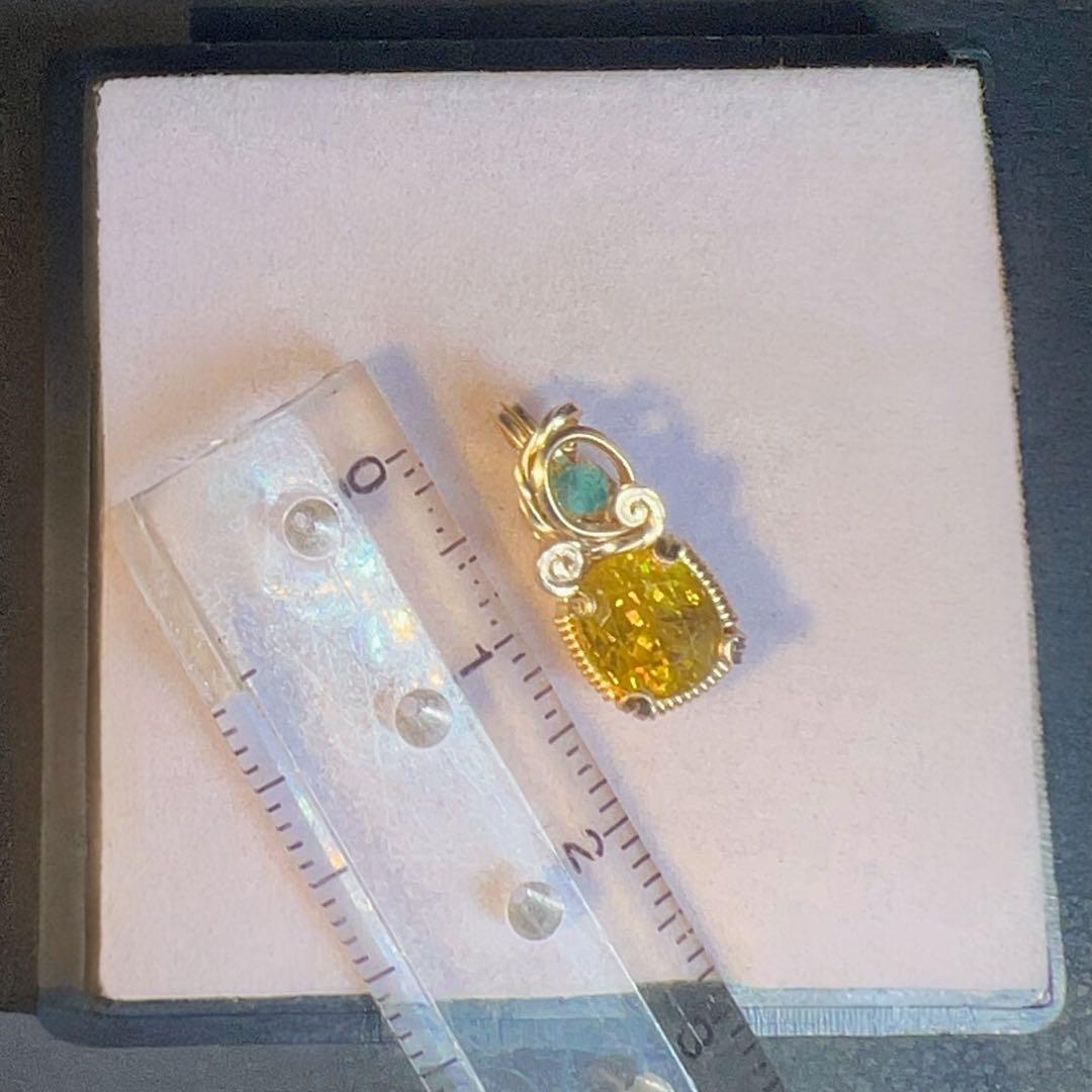 【for ☆ よとぽん ☆様】スフェーン　ワイヤーラッピング　ペンダントトップ