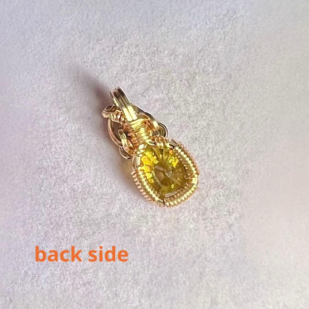 【for ☆ よとぽん ☆様】スフェーン　ワイヤーラッピング　ペンダントトップ