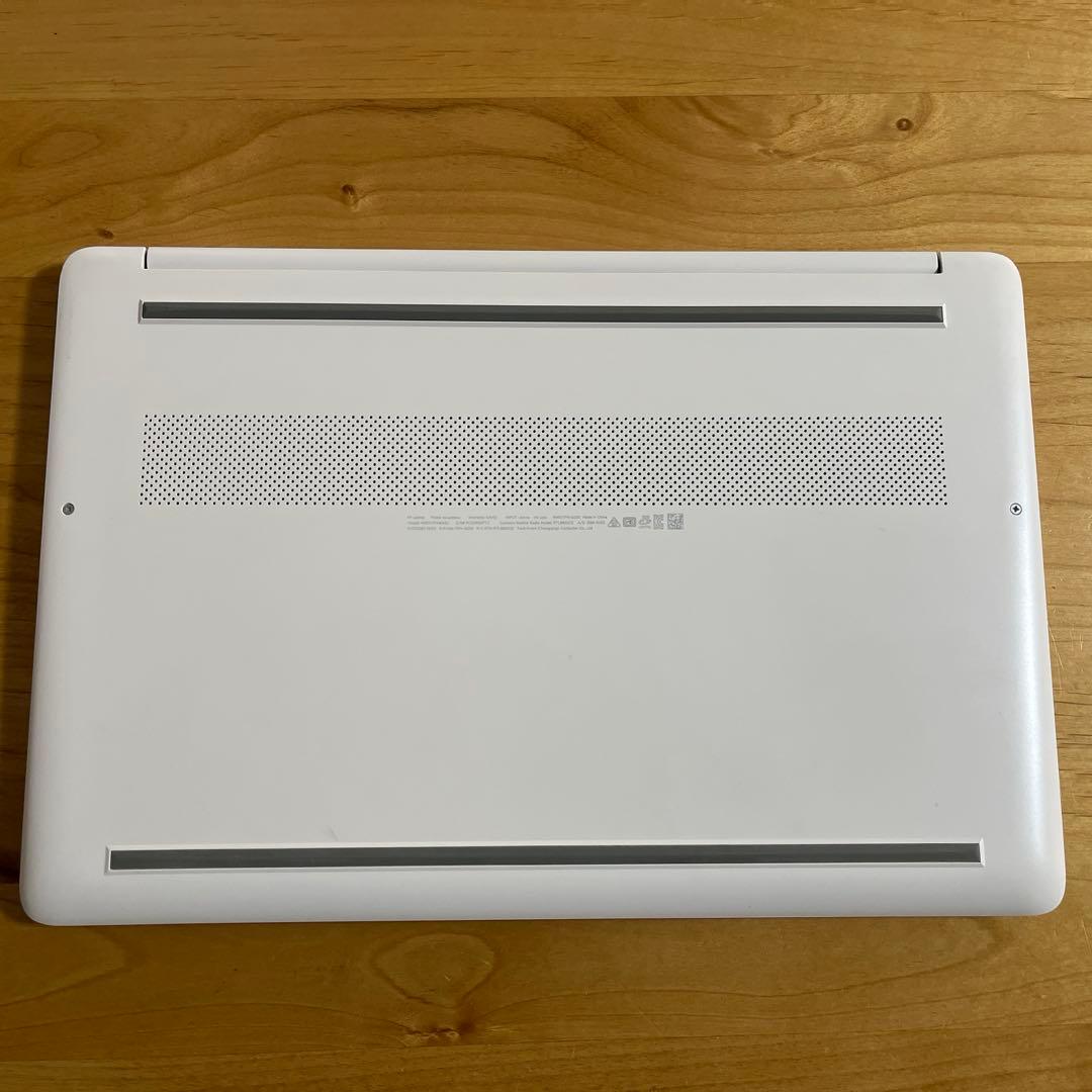 Windowsノート本体 HP Laptop 15s-eq1519AU