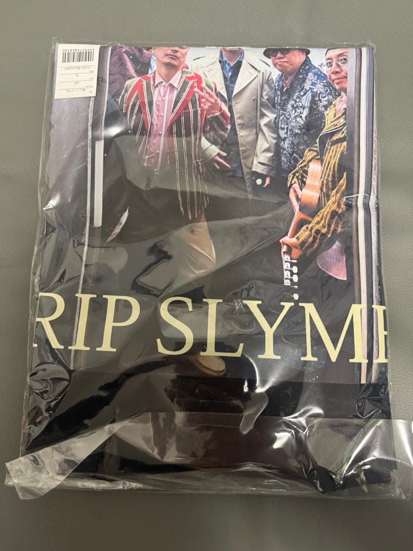 風とリップ展即完売品！ラスト1!限定Tシャツ