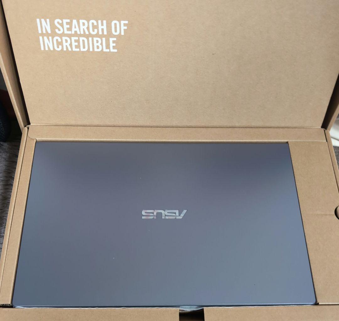 ASUSノートパソコン Core i7 メモリ8GB SSD512GB