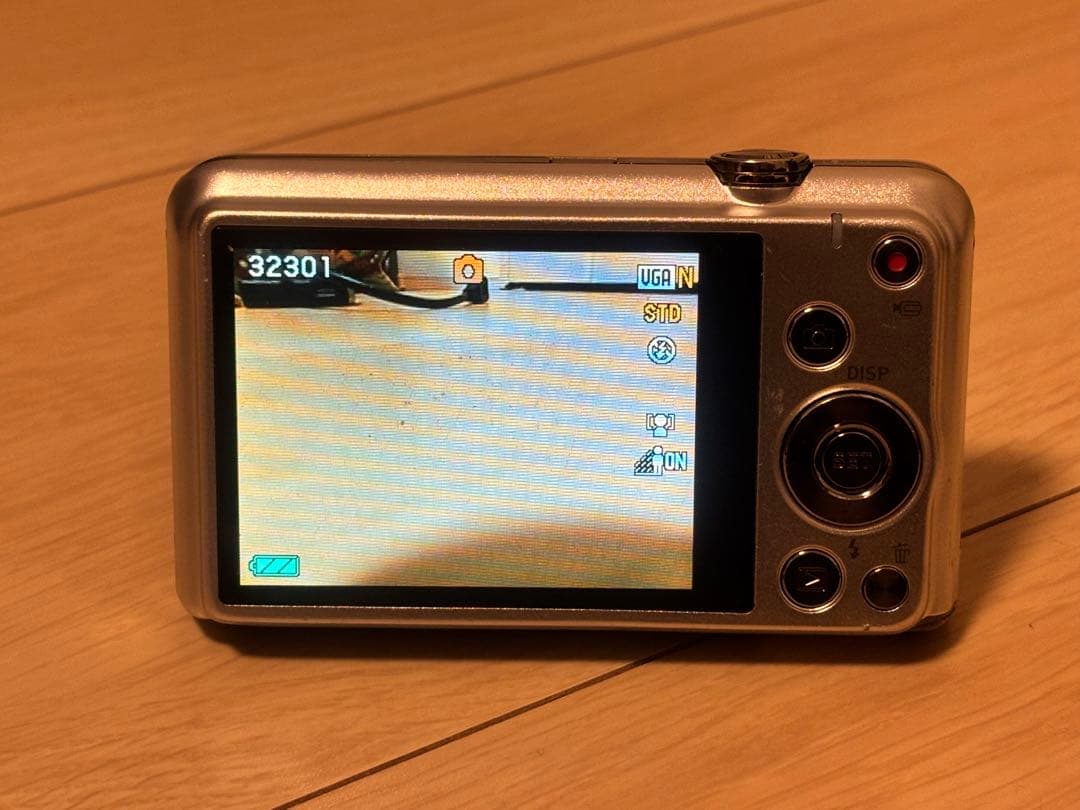 CASIO EXILIM 6倍ズーム デジタルカメラ