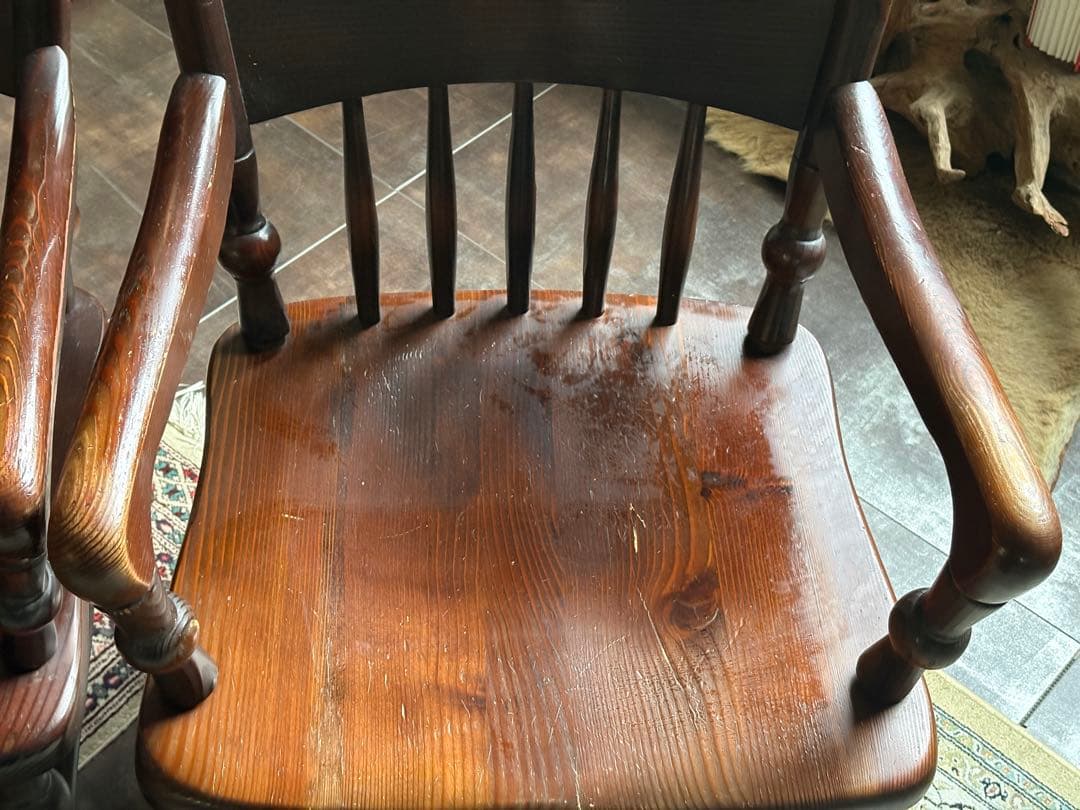 クラシック　ウッドチェア　アームチェア　ビンテージ　木製家具　レトロ　nZ