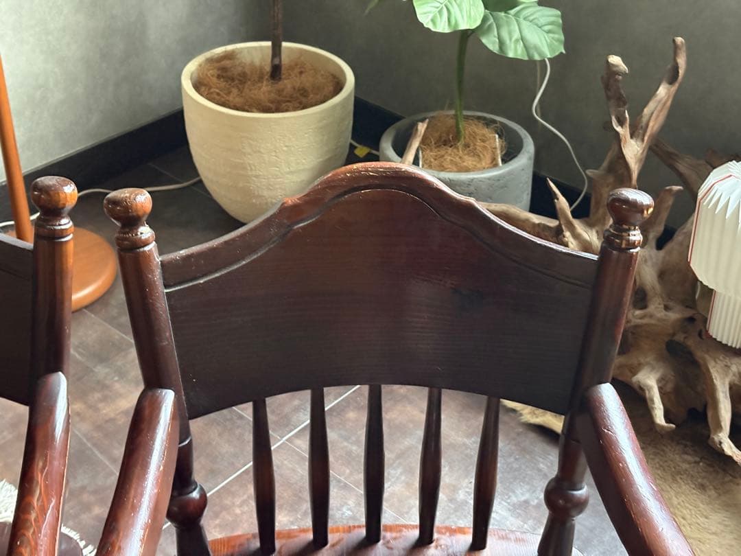 クラシック　ウッドチェア　アームチェア　ビンテージ　木製家具　レトロ　nZ