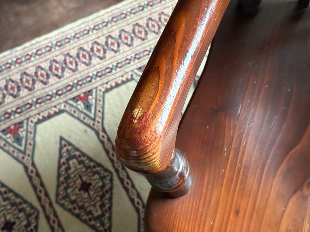 クラシック　ウッドチェア　アームチェア　ビンテージ　木製家具　レトロ　nZ