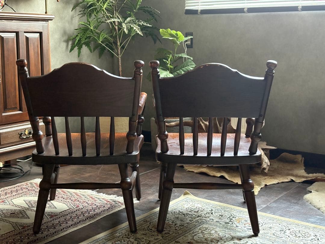 クラシック　ウッドチェア　アームチェア　ビンテージ　木製家具　レトロ　nZ