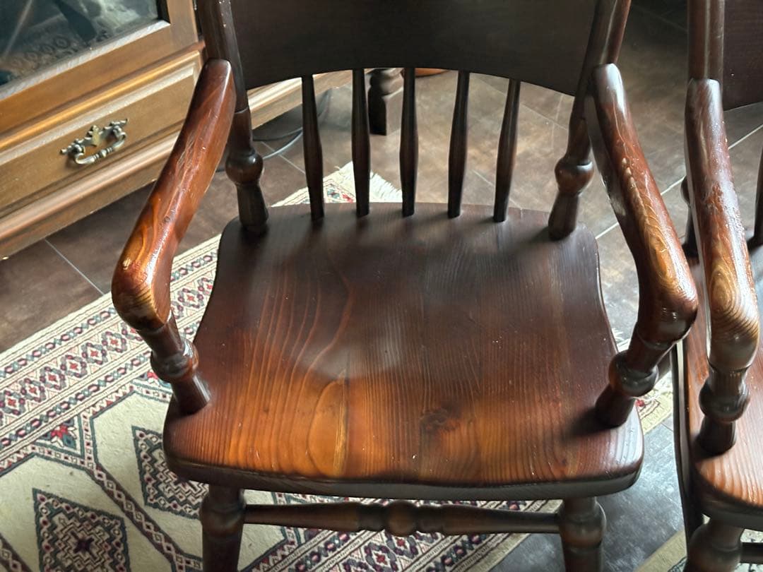 クラシック　ウッドチェア　アームチェア　ビンテージ　木製家具　レトロ　nZ