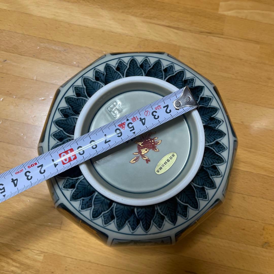 有田焼　林九郎窯　内外椿花紋　十方剣先鉢　金彩　鉢