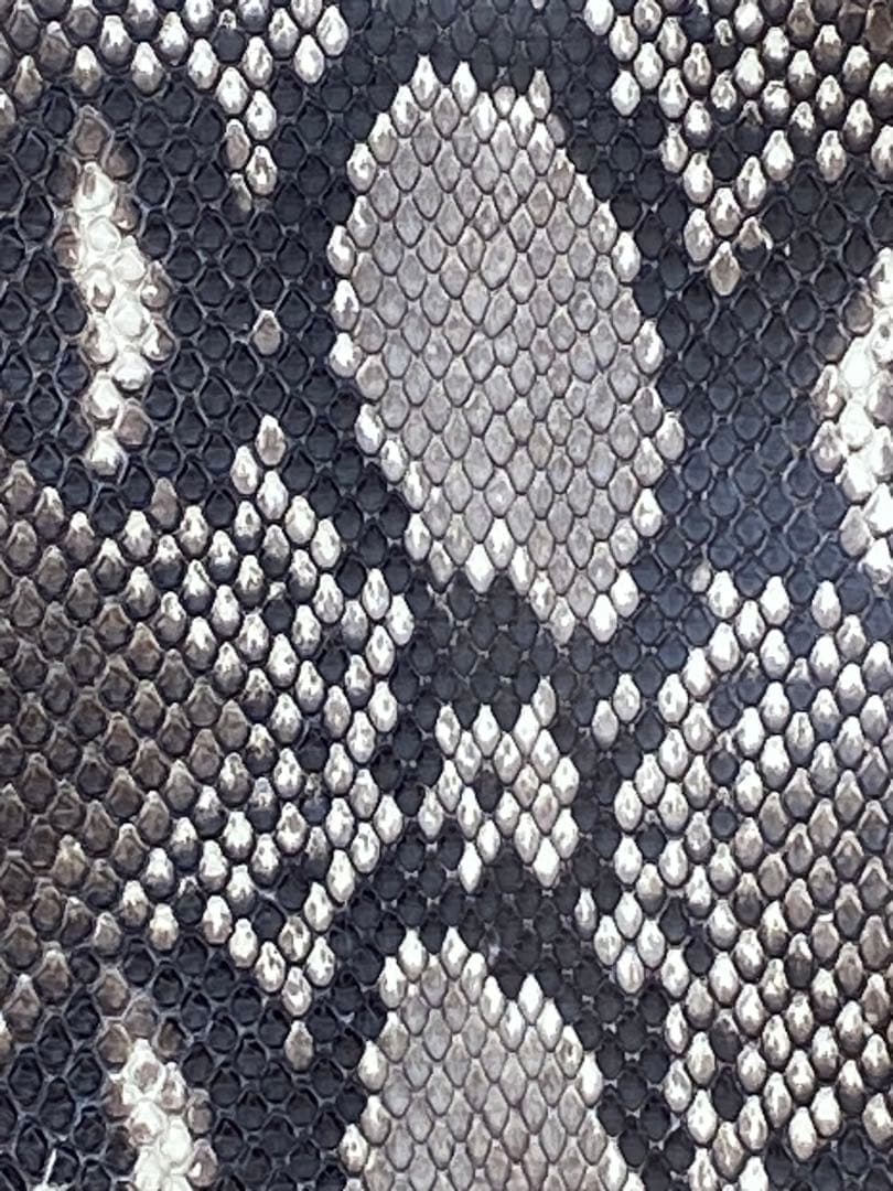 ダイヤモンドパイソン　超特大。316cm 希少　艶消　ヘビ革　⑧