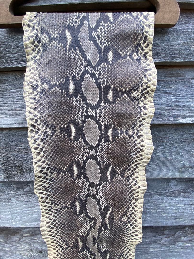 ダイヤモンドパイソン　超特大。316cm 希少　艶消　ヘビ革　⑧