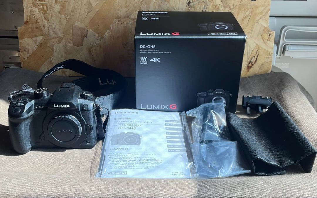 Panasonic LUMIX GH5 ボディ DC-GH5