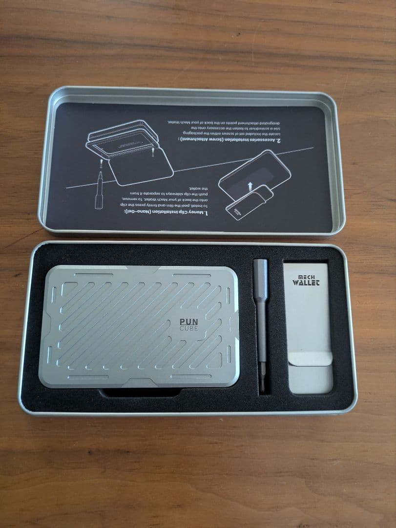 MECH WALLET　MAGSAFE付き　PUN CUBE(未使用)