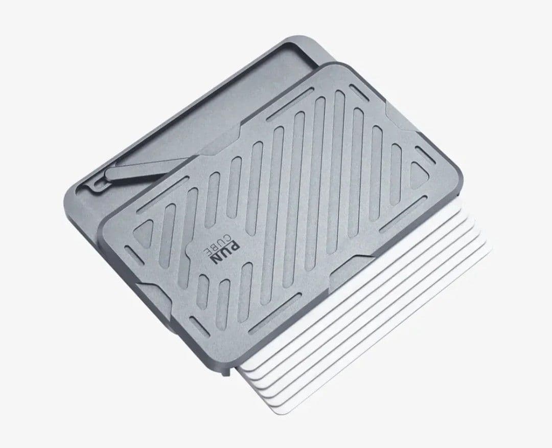 MECH WALLET　MAGSAFE付き　PUN CUBE(未使用)