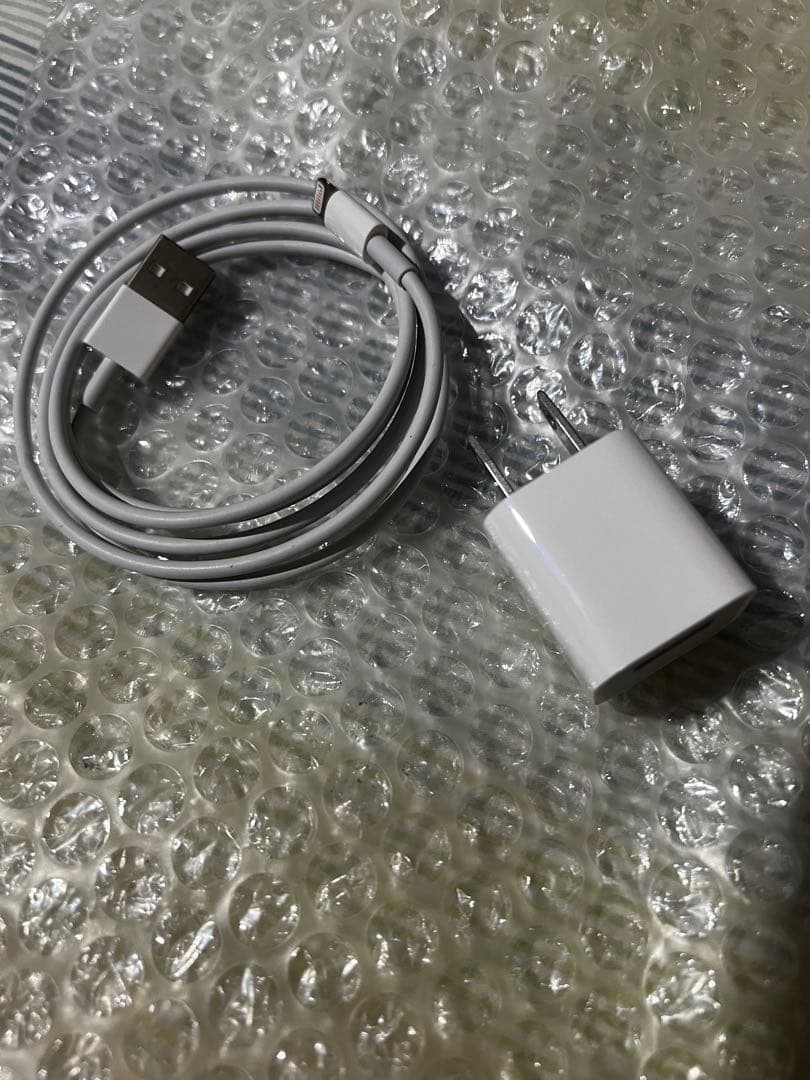 動作確認済 iPhone SE 第2世代 64GB