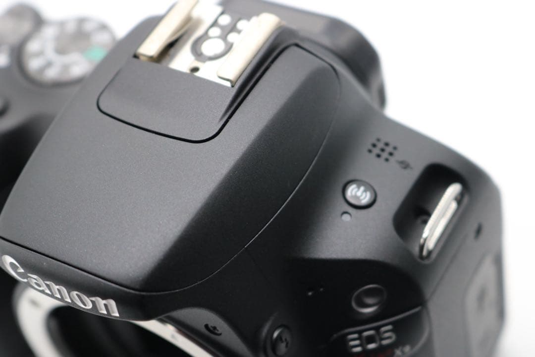 美品 【Canon EOS Kiss X9 ダブルレンズセット】 Wi-Fi搭載