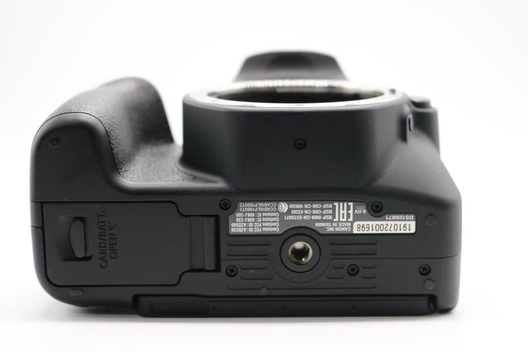 美品 【Canon EOS Kiss X9 ダブルレンズセット】 Wi-Fi搭載