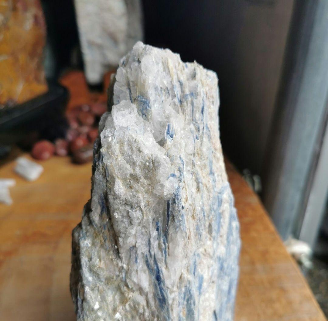 カイヤナイト　2.1キロ　鑑賞石　石 置物　オブジェ　インテリア