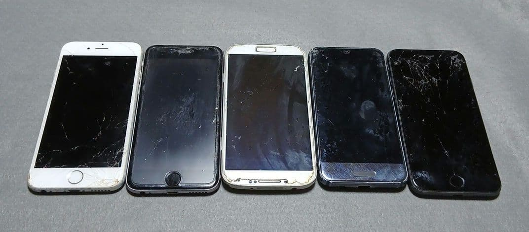 ぼ*！様 【ジャンク品】スマートフォン本体 15台まとめて　都市鉱山　部品取り