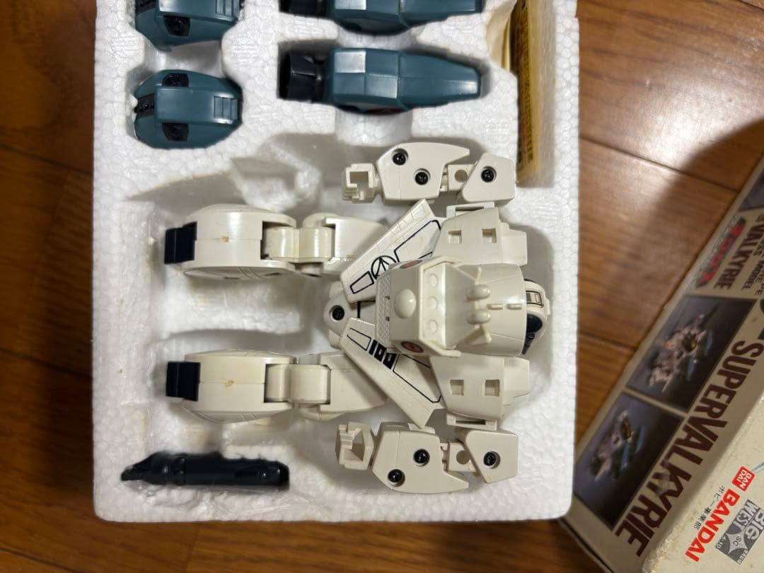 超時空要塞マクロス　ハイコンパクトモデル　スーパーバルキリー