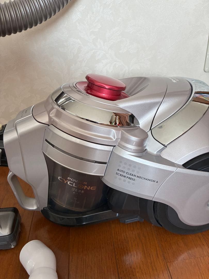 SHARP シャープ　サイクロン掃除機 EC-VX210 シルバー