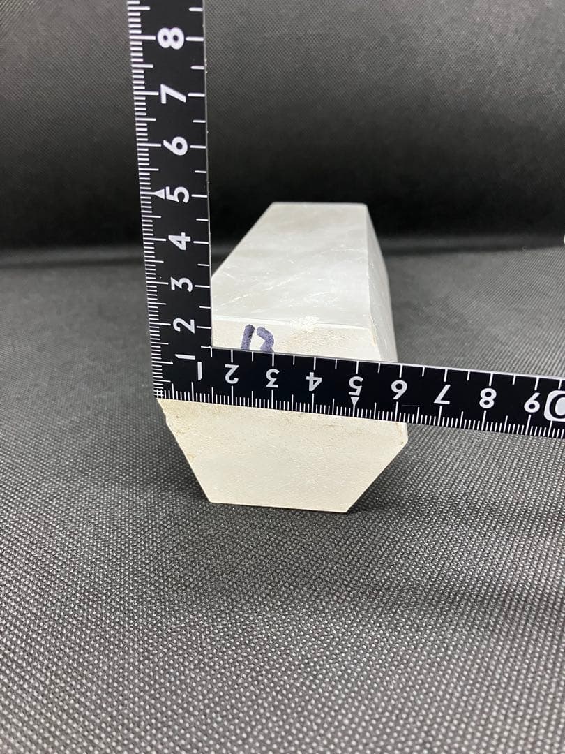 水晶　六角柱　1.2kg