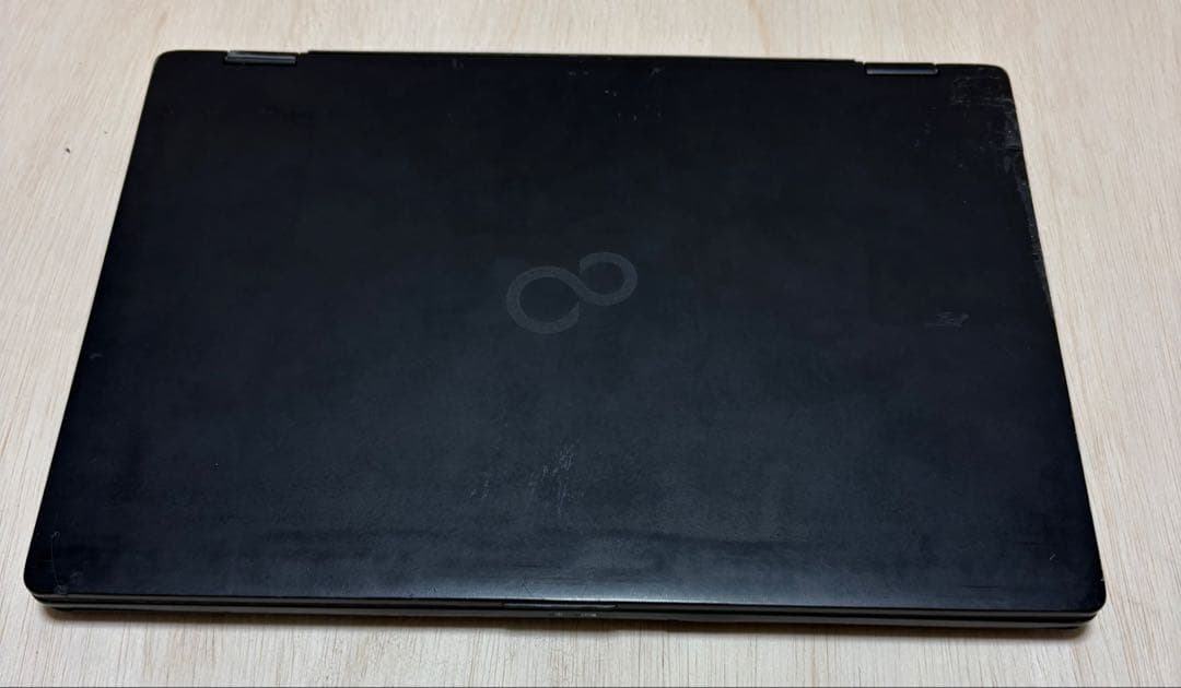 Windowsノート本体 FUJITSU FMVU95E2B LIFEBOOK UH95/F2