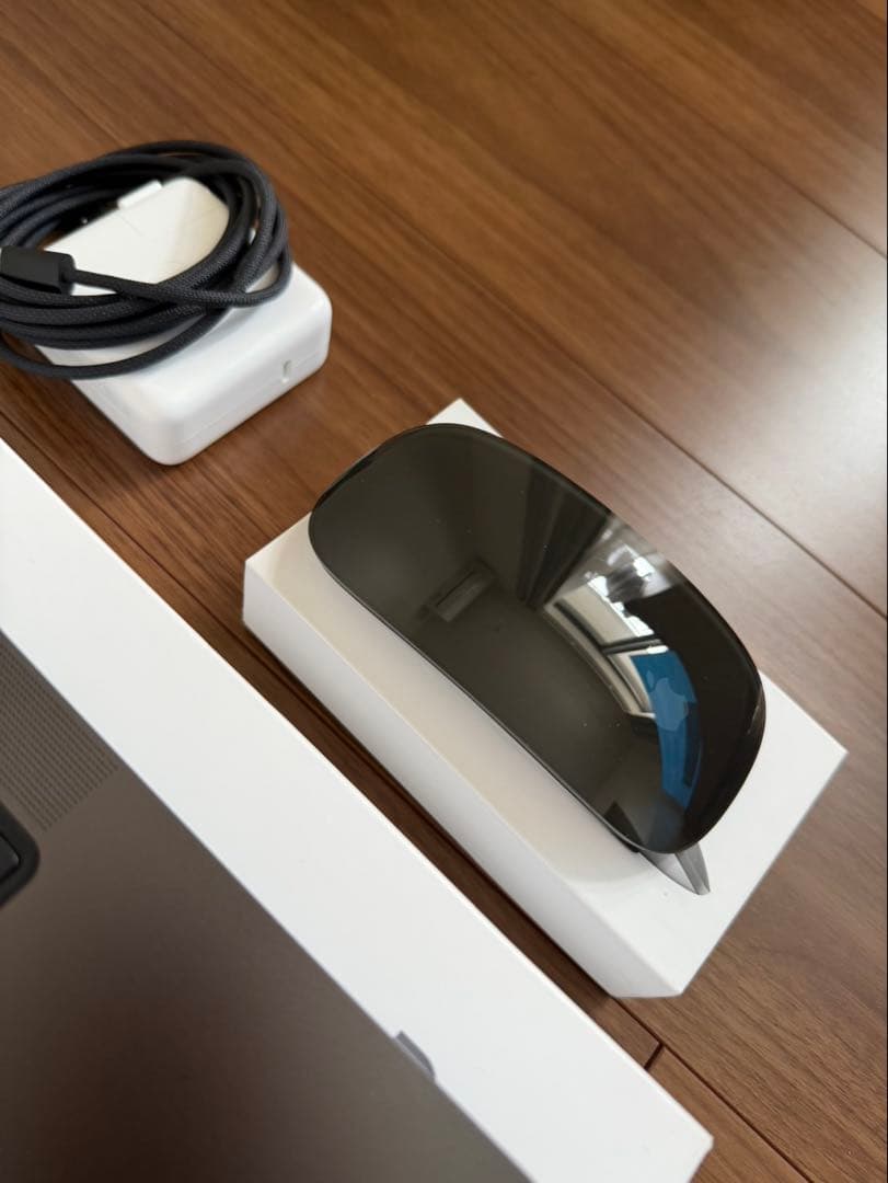 MacBook Pro 14インチ（M4 Pro）+ Magic Mouse
