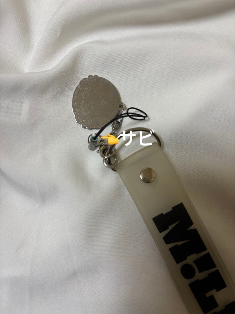 M!LK ペンライト ※おまけペンライトストラップ 落下物つき