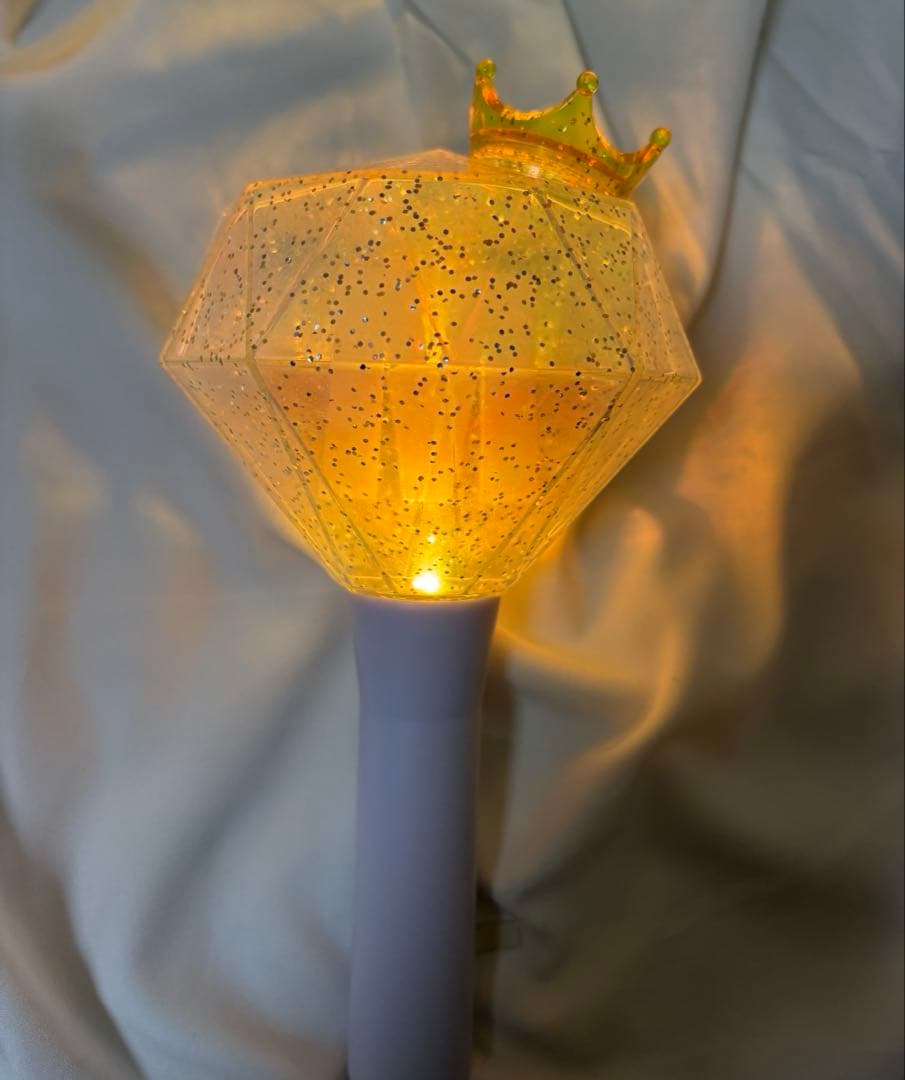 M!LK ペンライト ※おまけペンライトストラップ 落下物つき