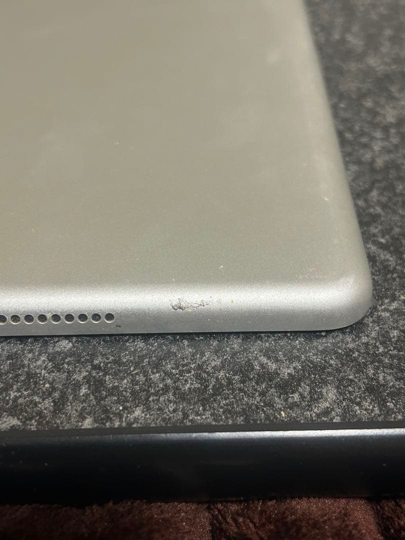 Apple iPad (第7世代) WiFiモデル シルバー 128GB