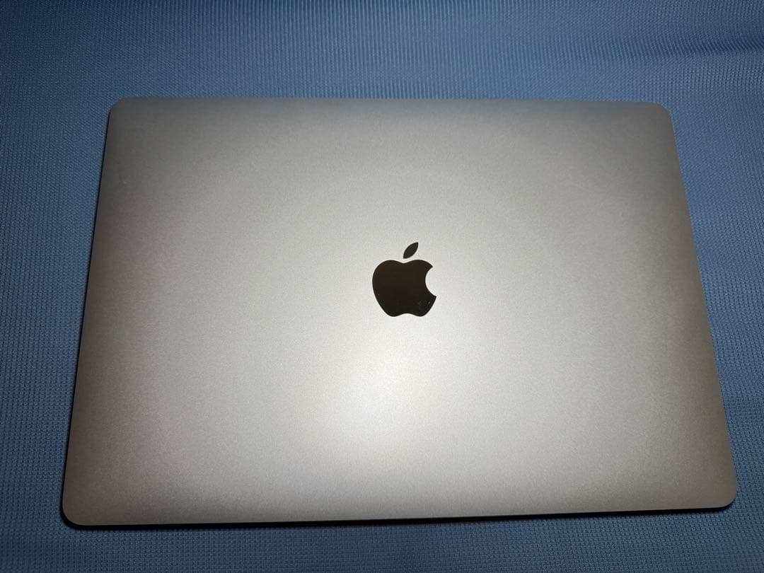 MacBook Air (M1, 2020) 256GB 中古　美品