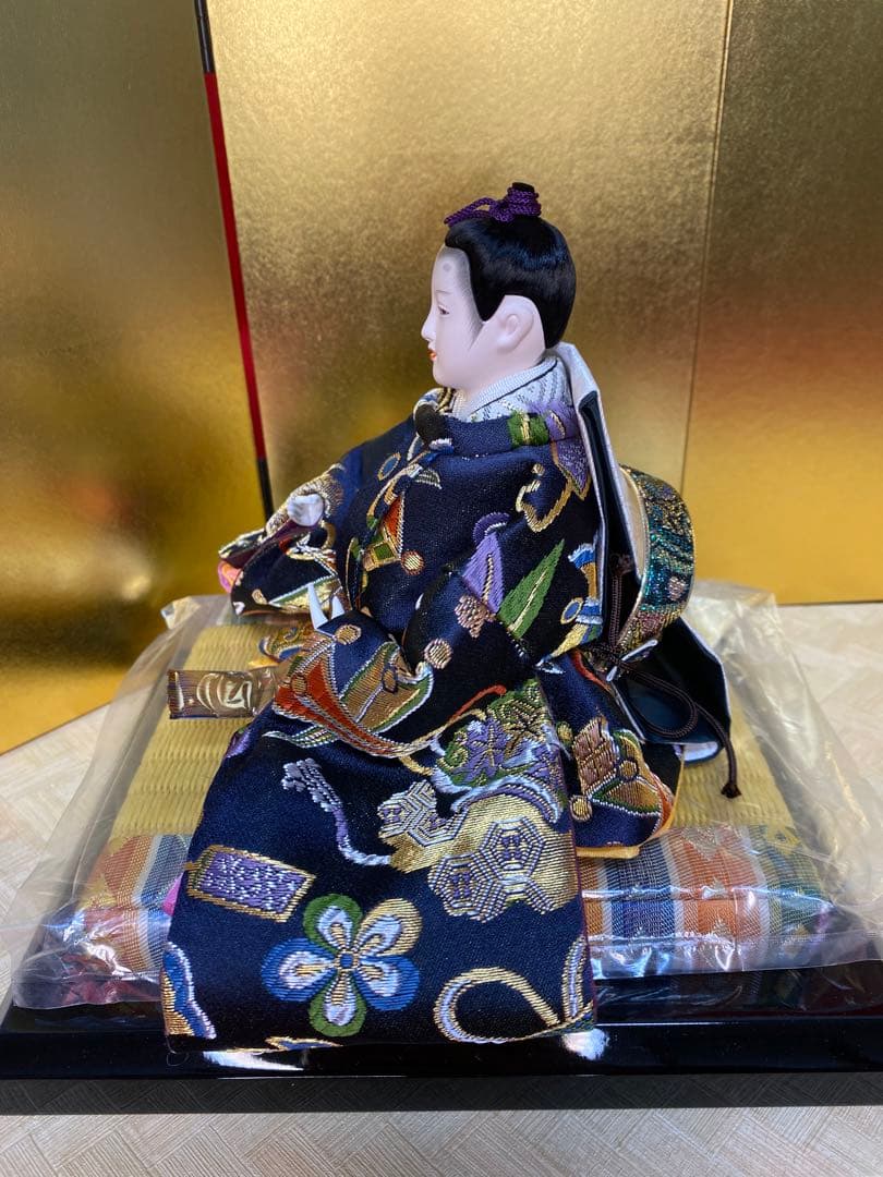 雛人形　親王平飾りセット・サイズ間口約６０×奥行約３０×高さ約３１㎝