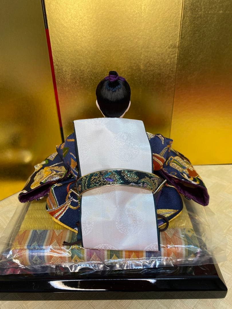 雛人形　親王平飾りセット・サイズ間口約６０×奥行約３０×高さ約３１㎝