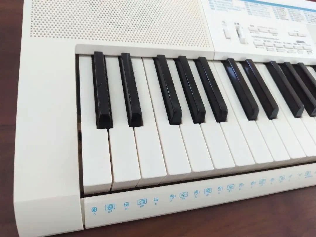 CASIO カシオ　光ナビゲーションキーボード　LK-311