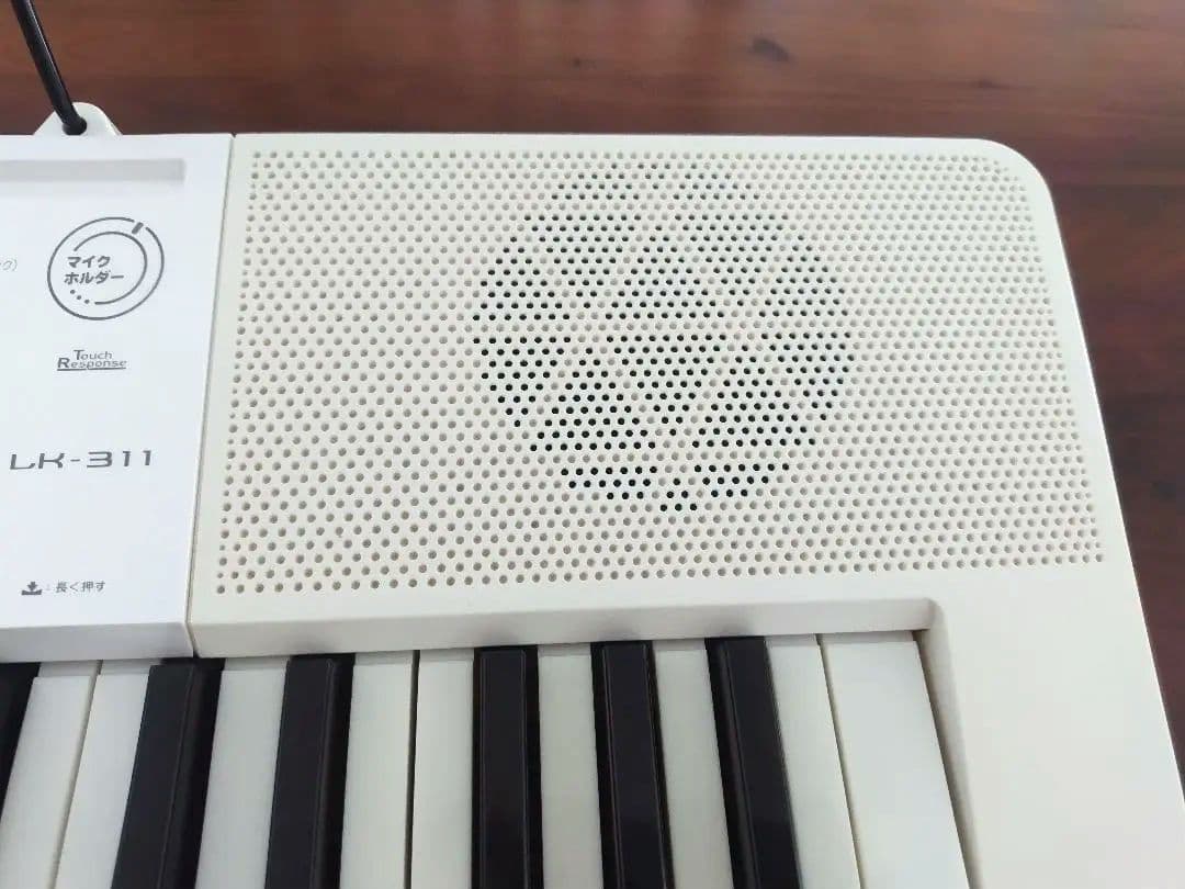 CASIO カシオ　光ナビゲーションキーボード　LK-311