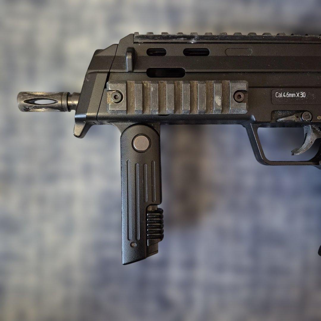 【東京マルイ】MP7A1コンパクト電動ガン バッテリー充電器セット